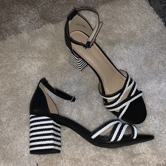 Chinese Laundry Shoes Black And White Woven Chinese Laundry